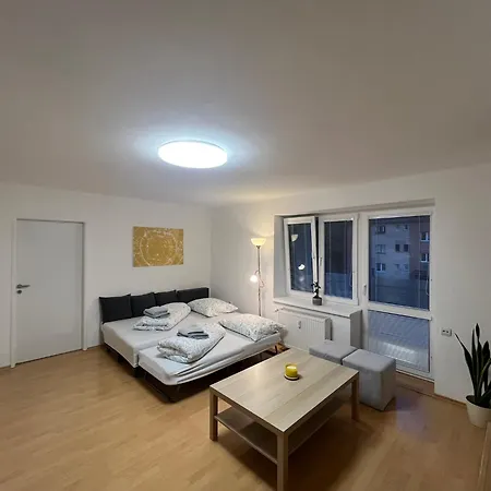 Sunny 2-room Near Centre, Train Station And Hockey Arena